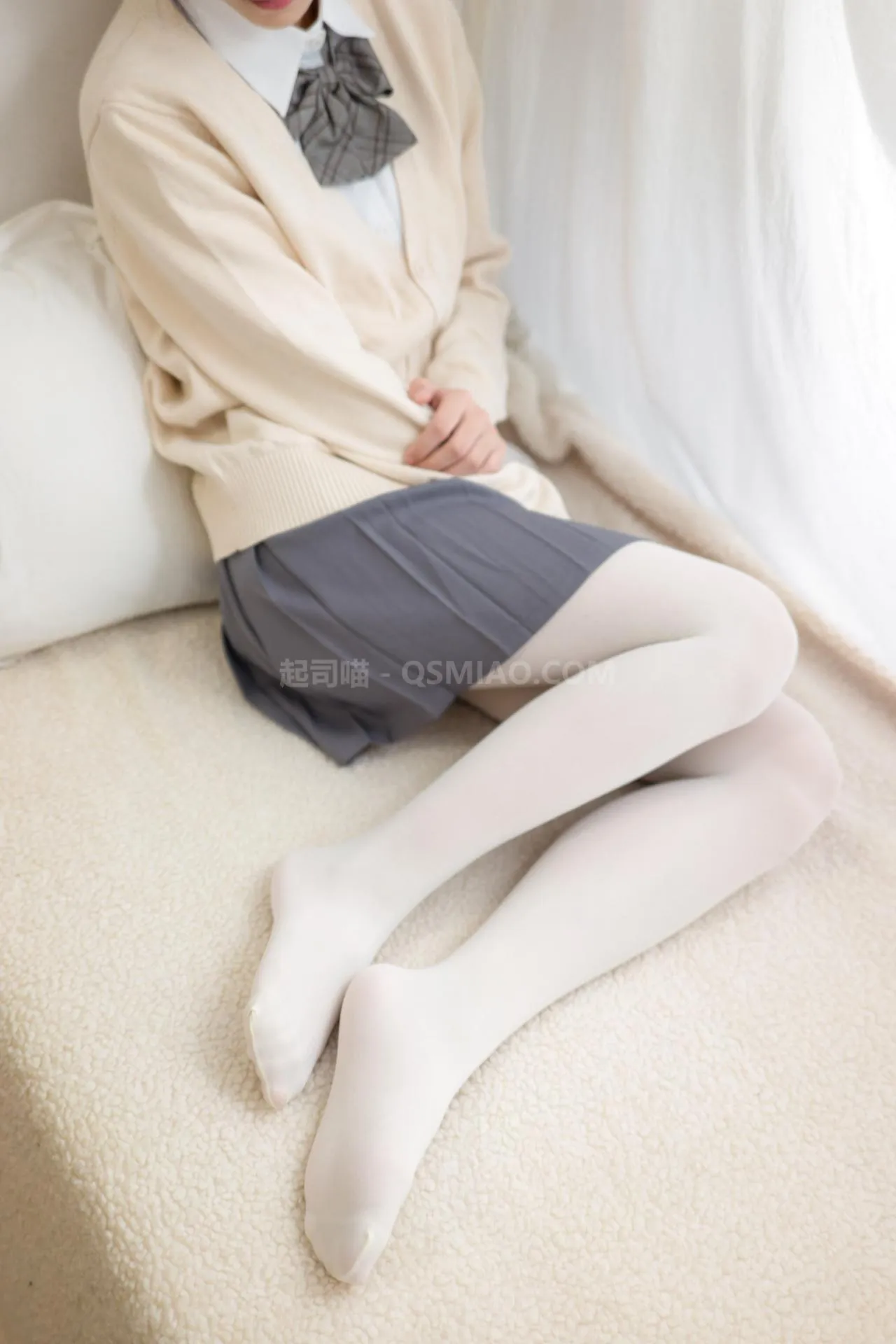 图片[3] - 喵写真 – VOL.017 眼镜学妹丝足 [104P/736M] - 起司喵