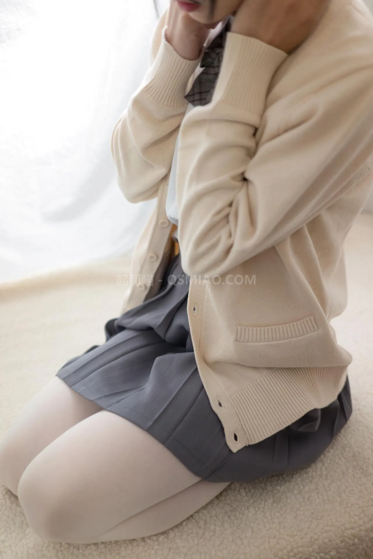 喵写真 - VOL.017 眼镜学妹丝足 [104P/736M] - 起司喵