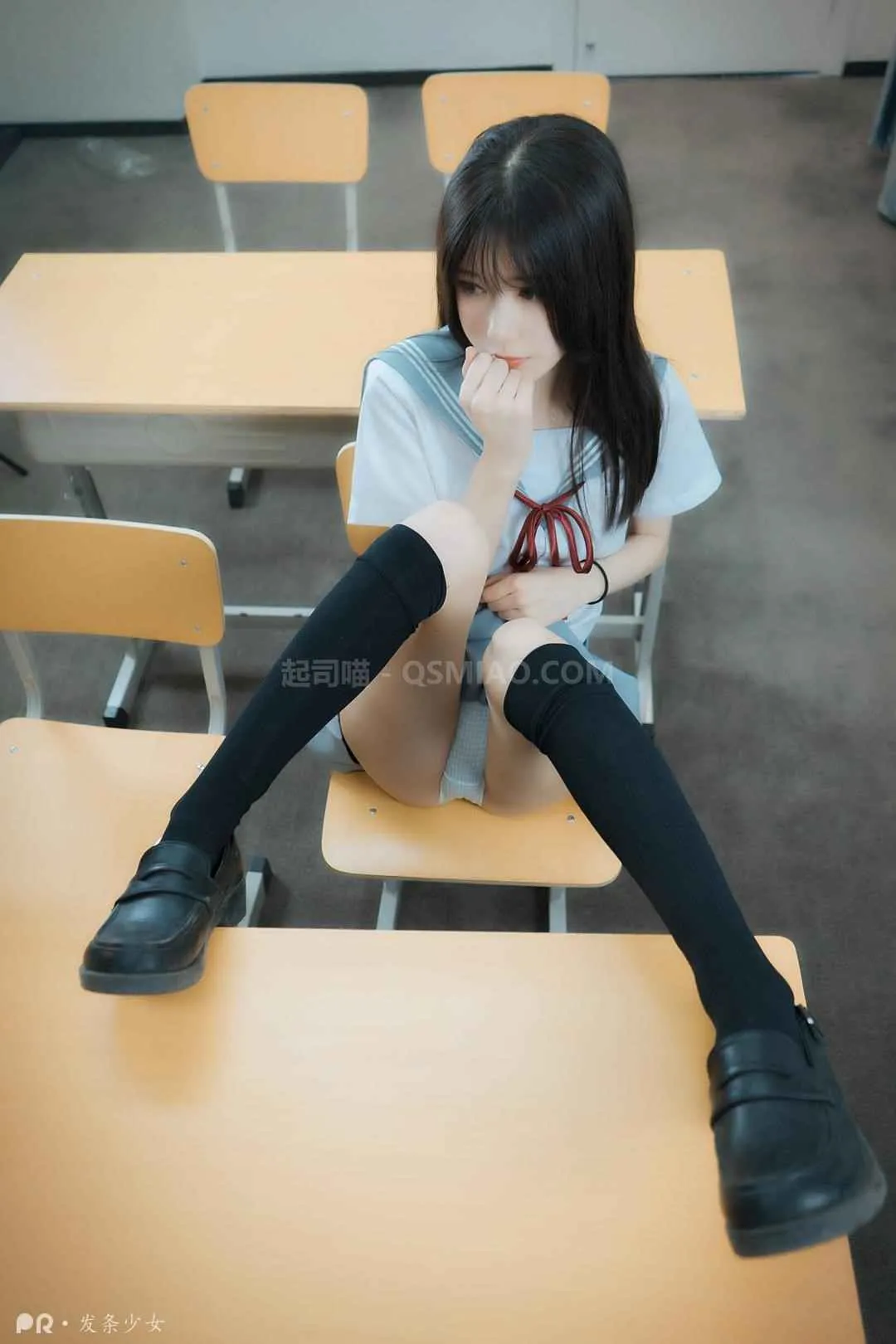 图片[3] - 发条少女(迷之呆梨) – NO.044 尾随颜控少女 [33P/4M] - 起司喵