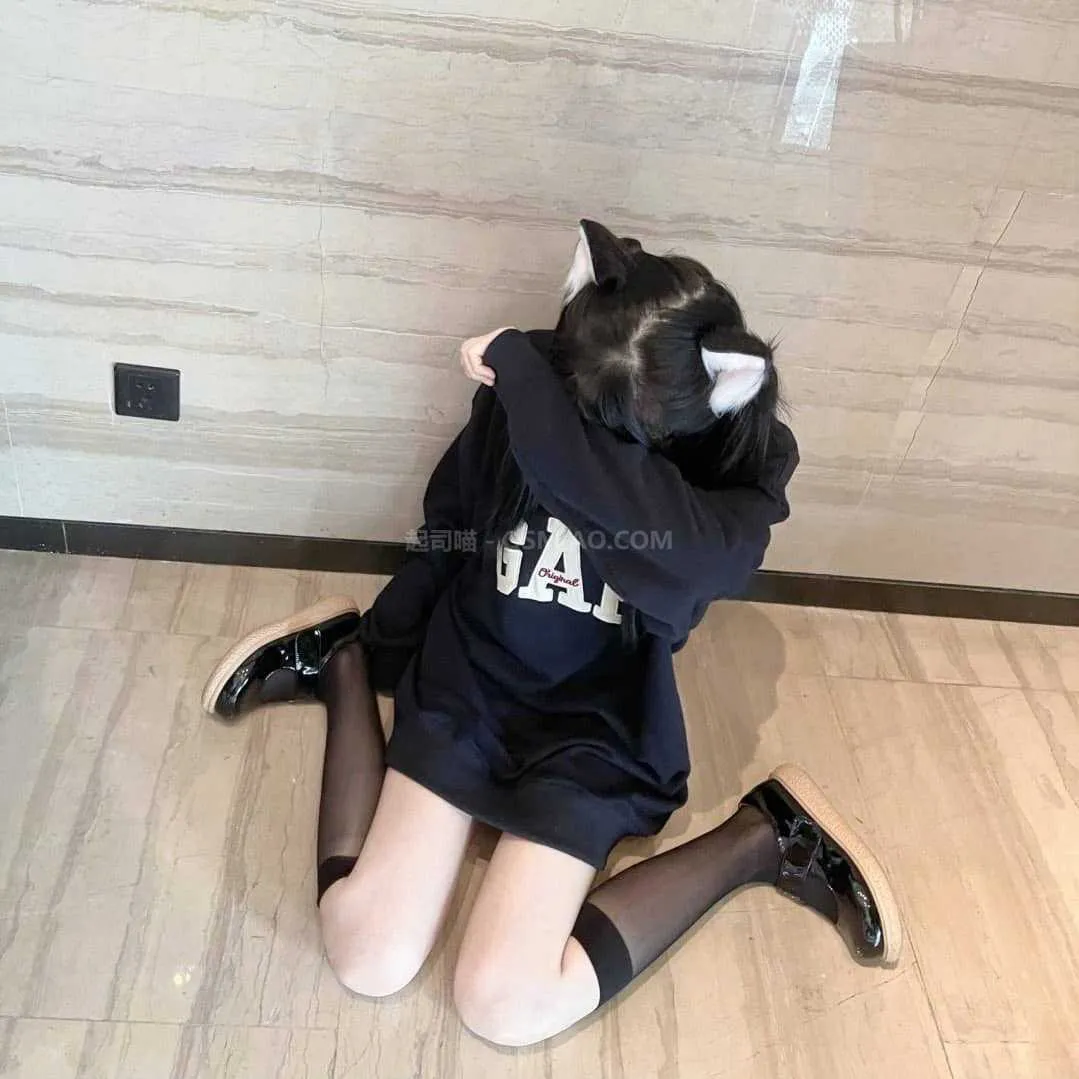 Fayeee - 超嫩清纯勾人小妖精没啥会的就是水多 [70P+16V/350M] - 起司喵