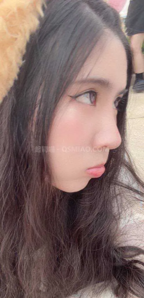 草莓老师 - 推特福利姬大方露脸的爆乳御姐竟然怀孕了，颜值很高！ [57+1V/452M] - 起司喵