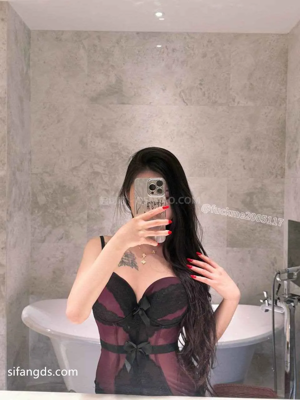 晴宝 - 推特户外路边超刺激被金主包养的母狗 [12P+62V/1.87G] - 起司喵