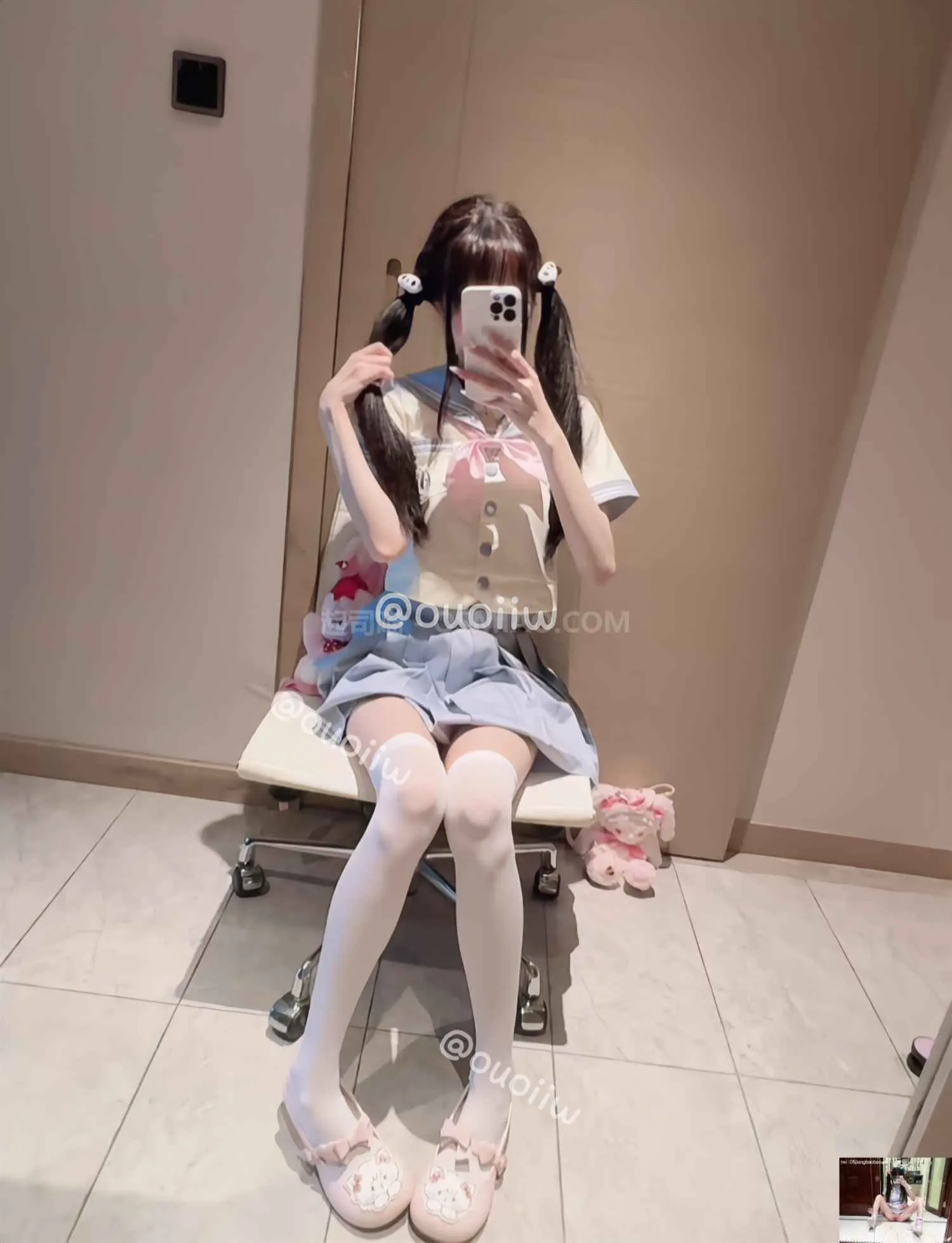 饼饼犬 - 推特福利姬白丝小白兔白虎嫩穴青春的肉体紧实饱满线条流畅 [147P+46V/505M] - 起司喵