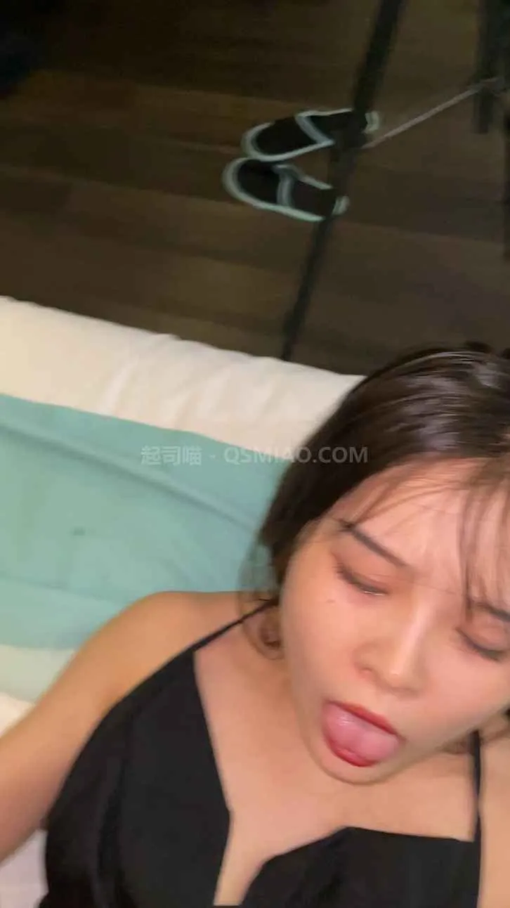 山东临沂齐鲁屌王 – 边打电话边被抽插颜射糊脸等每一帧都是精华 [8P+37V/13.42G] - 起司喵